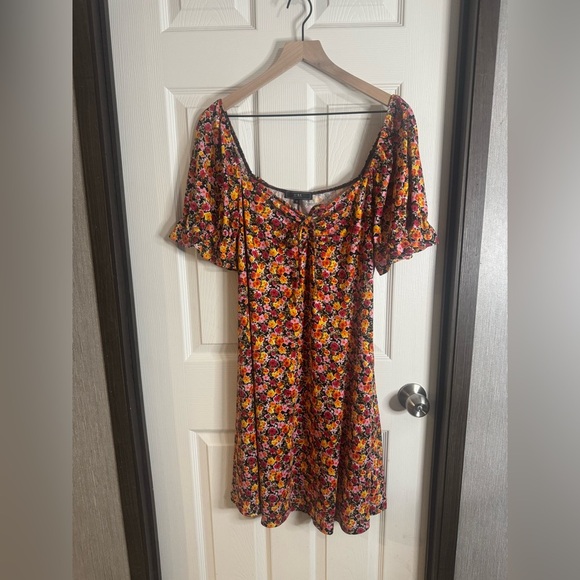Women’s Vibe Collection, Floral Dress - Picture 10 of 14
